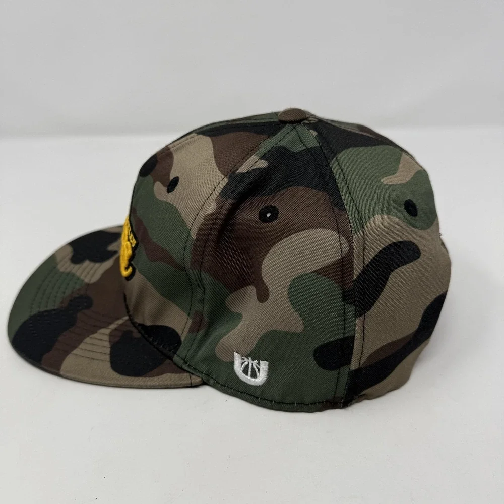 Los Angeles Lakers Hat Cap Snap Back One Size Camo NBA Basketball Ultra Game